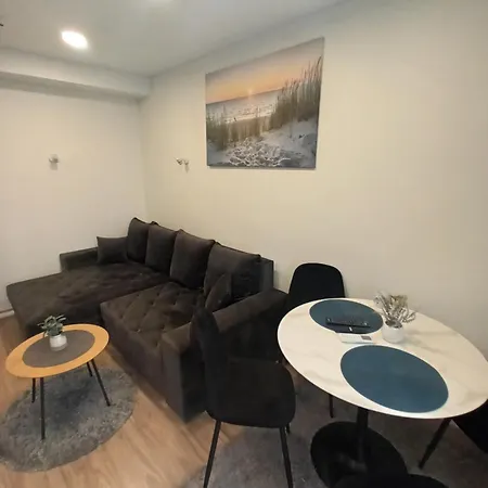 Raudonu Plytu Apartamentai