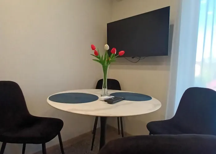 Raudonu Plytu Apartamentai